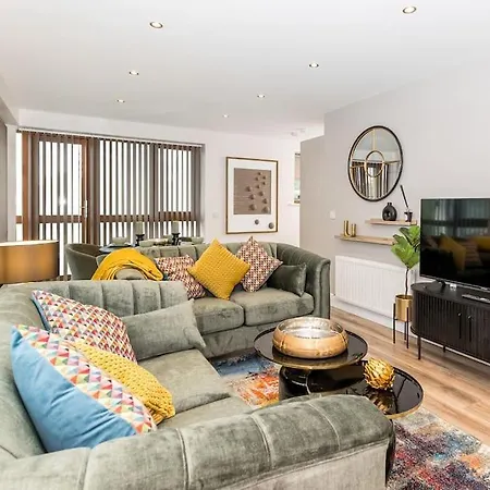 2 Bed Apartment In Ashbourne Exterior photo
